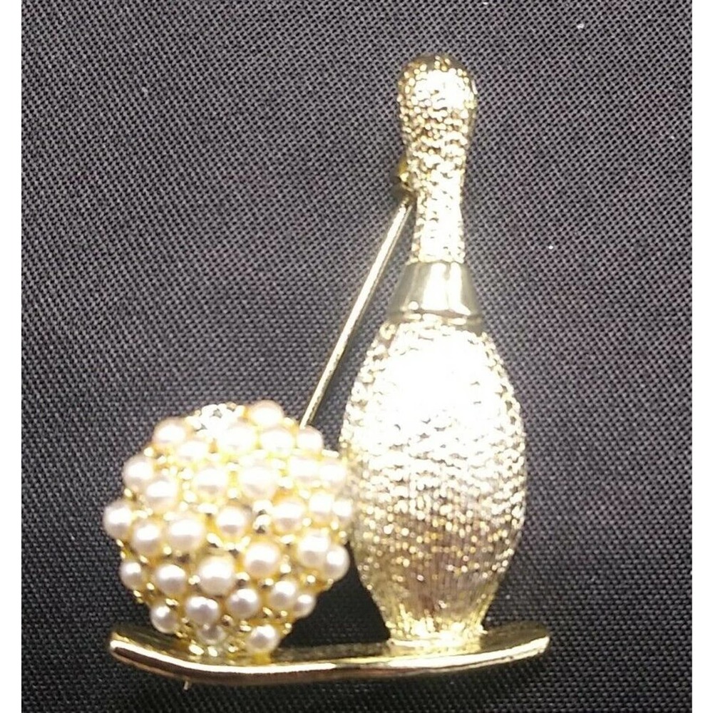 Vintage Signed Dodds AB Faux Ball Gold Tone Metal Bowling Ball Brooch